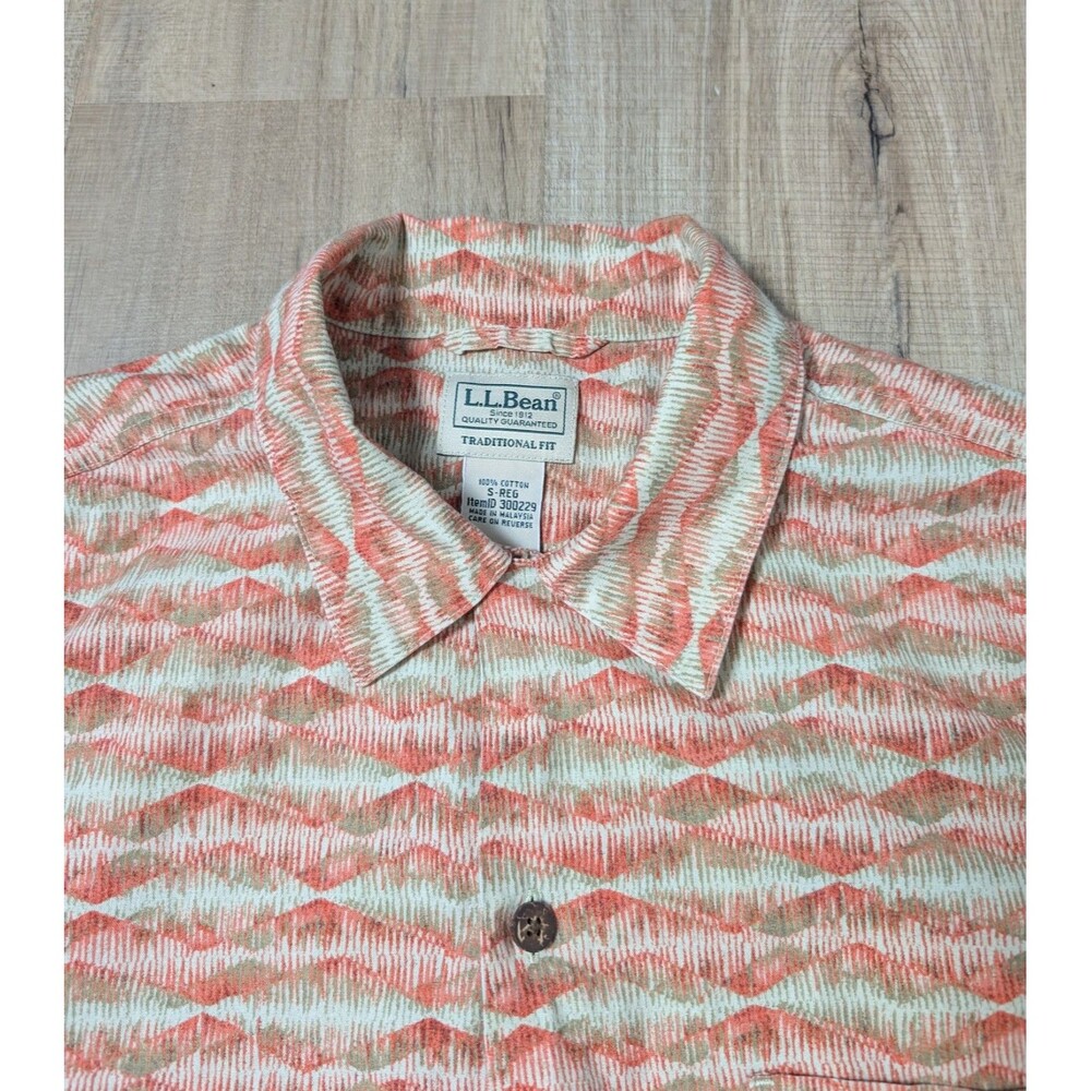 LL Bean Size S Tropics Shirt Traditional Fit Geometric Short Sleeve Resort - Picture 2 of 10